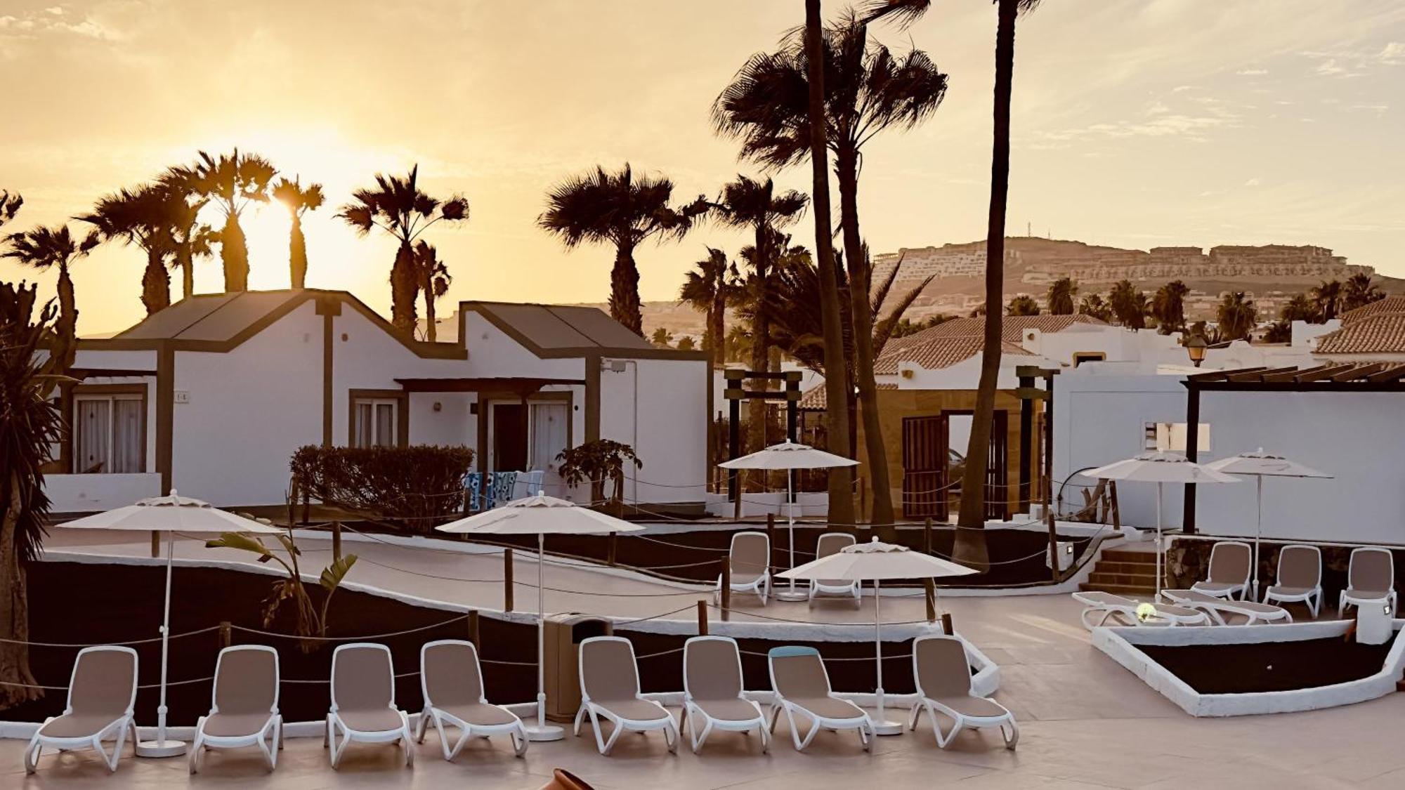 Caleta Dorada Aparthotel กาเลตาเดฟุสเต ภายนอก รูปภาพ