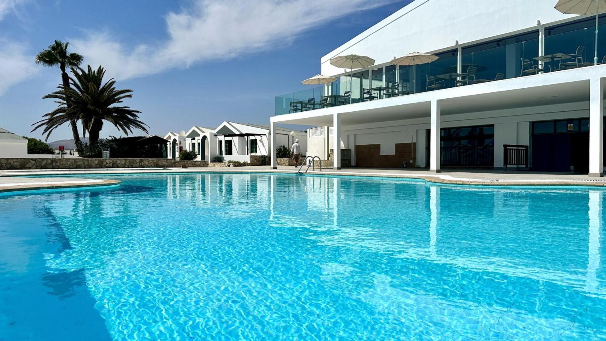 Caleta Dorada Aparthotel กาเลตาเดฟุสเต ภายนอก รูปภาพ