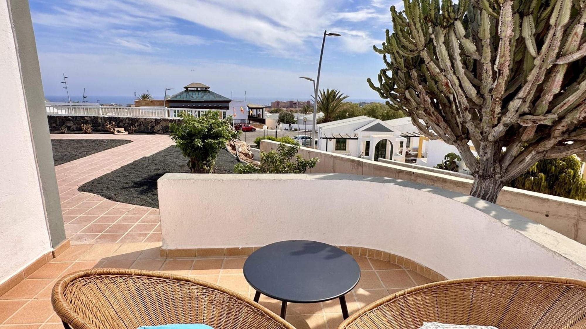 Caleta Dorada Aparthotel กาเลตาเดฟุสเต ภายนอก รูปภาพ