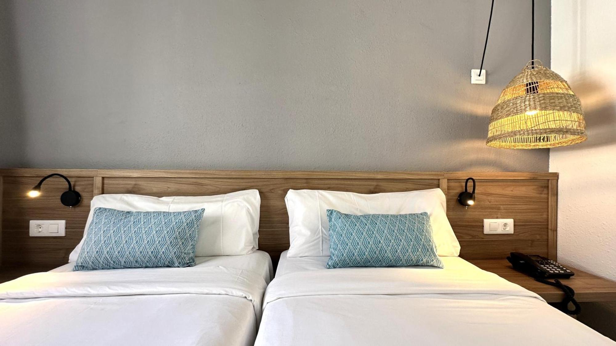 Caleta Dorada Aparthotel กาเลตาเดฟุสเต ภายนอก รูปภาพ