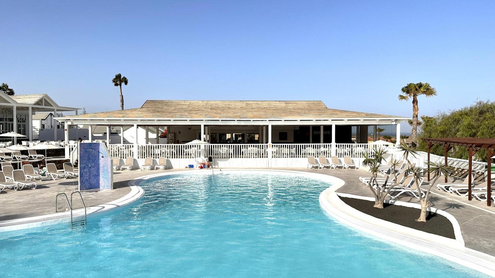 Caleta Dorada Aparthotel กาเลตาเดฟุสเต ภายนอก รูปภาพ