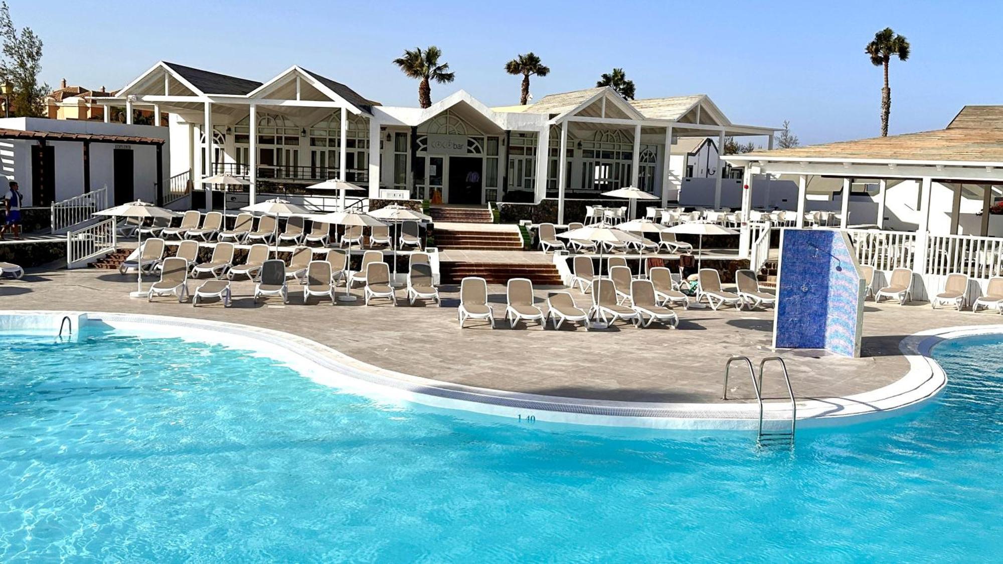 Caleta Dorada Aparthotel กาเลตาเดฟุสเต ภายนอก รูปภาพ