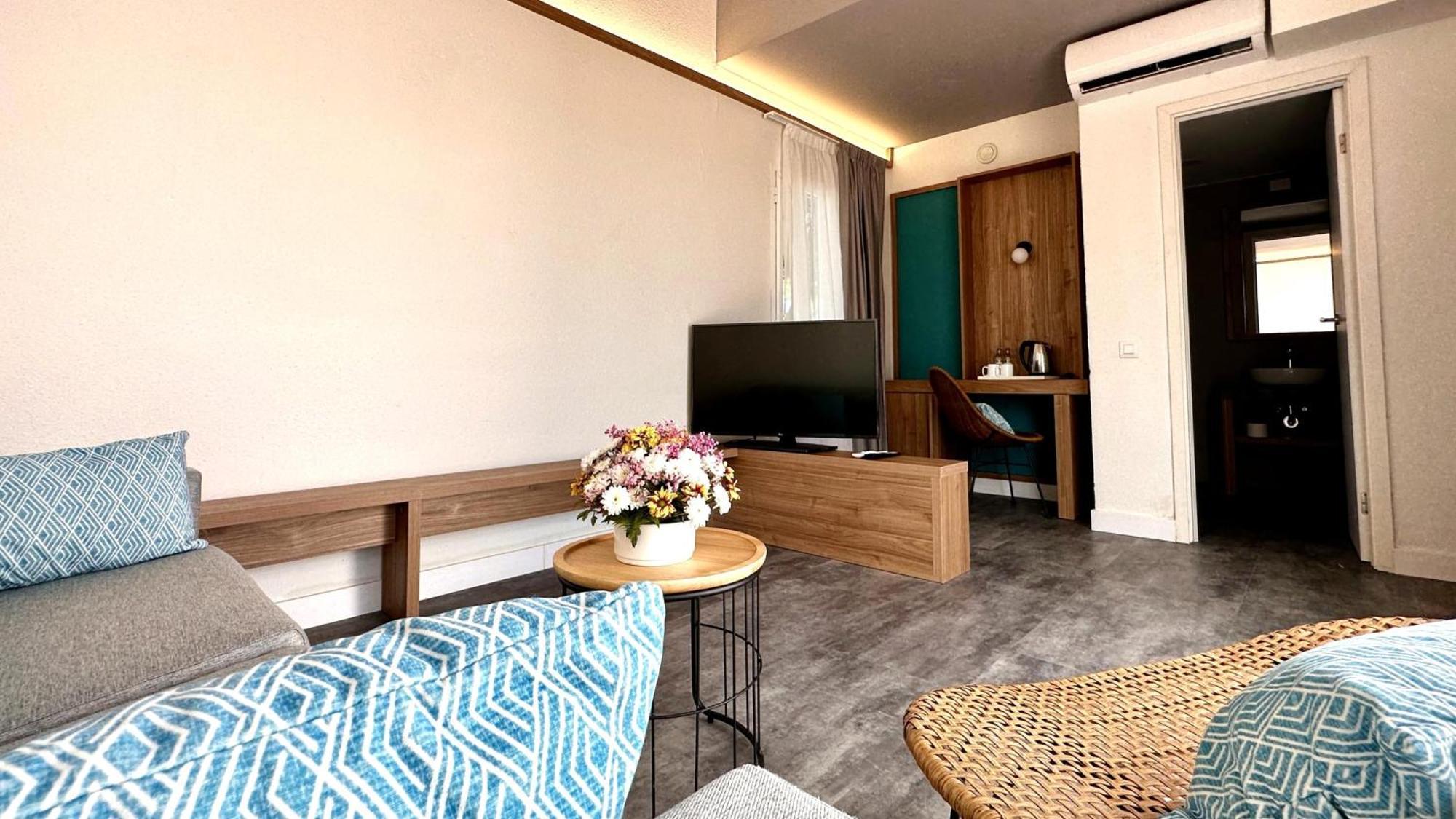 Caleta Dorada Aparthotel กาเลตาเดฟุสเต ภายนอก รูปภาพ